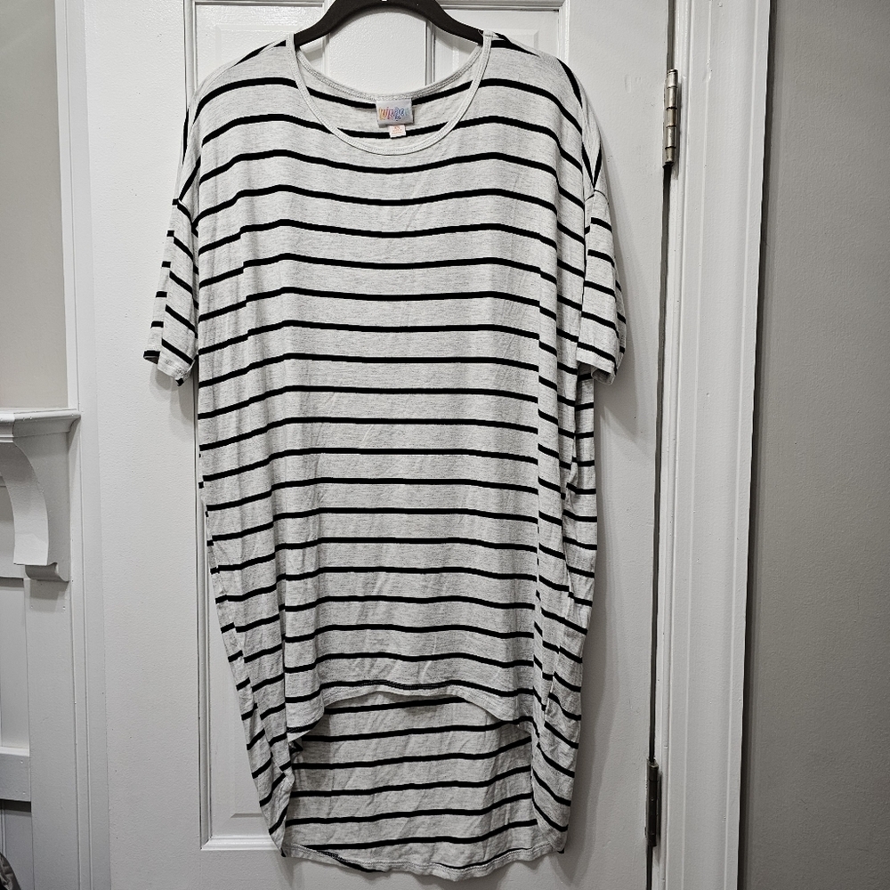 ​🖤 NWOT LuLaRoe Irma Tunic - XS - Gray/Black Stripe! 🩶